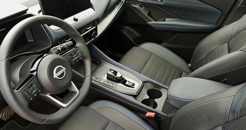 Nissan Qashqai cena 159900 przebieg: 17741, rok produkcji 2023 z Biłgoraj małe 596